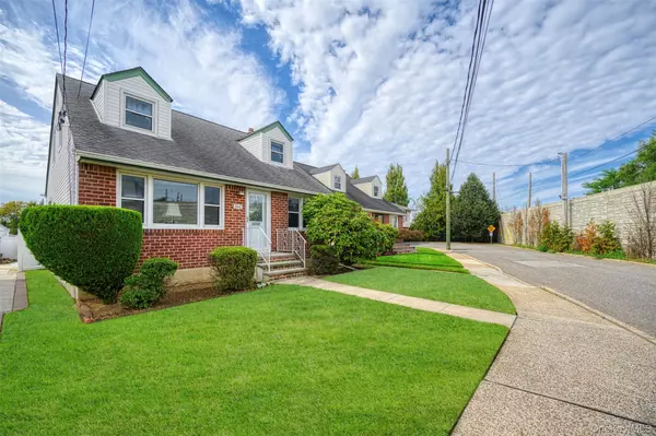 New Hyde Park, NY 11040,504 6th AVE