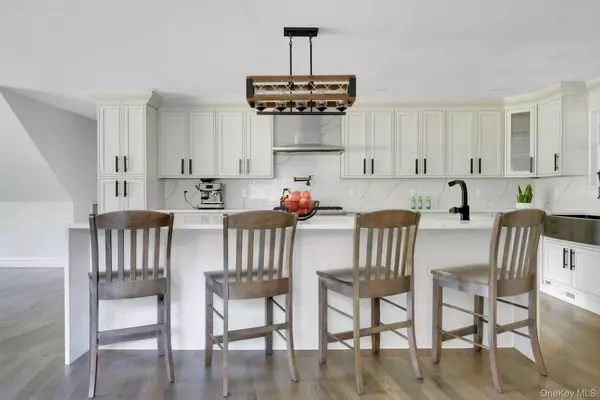 Katonah, NY 10536,31 Old Deer Park RD