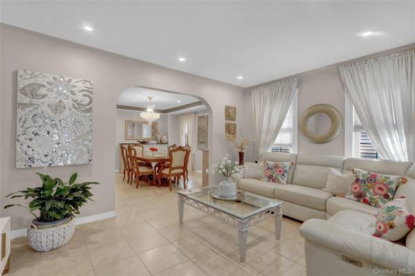 Flushing, NY 11355,58-15 134th ST