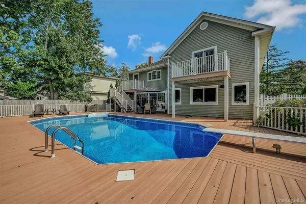 Oakdale, NY 11769,30 W Shore RD