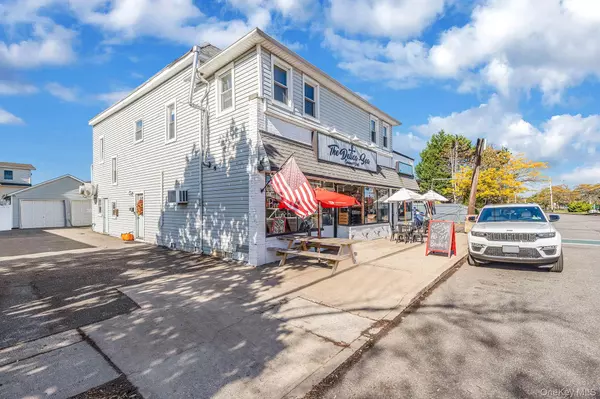 Babylon, NY 11702,504 Fire Island AVE