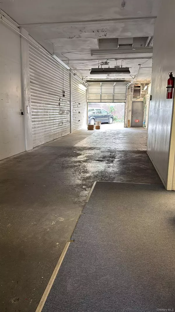 West Hempstead, NY 11552,451 Hempstead Tpke