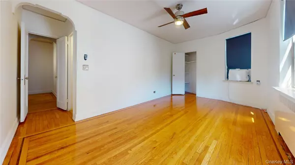 Bronx, NY 10462,2160 Bronx PARK #6J
