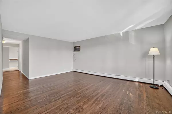 Yonkers, NY 10704,23 Mansion AVE