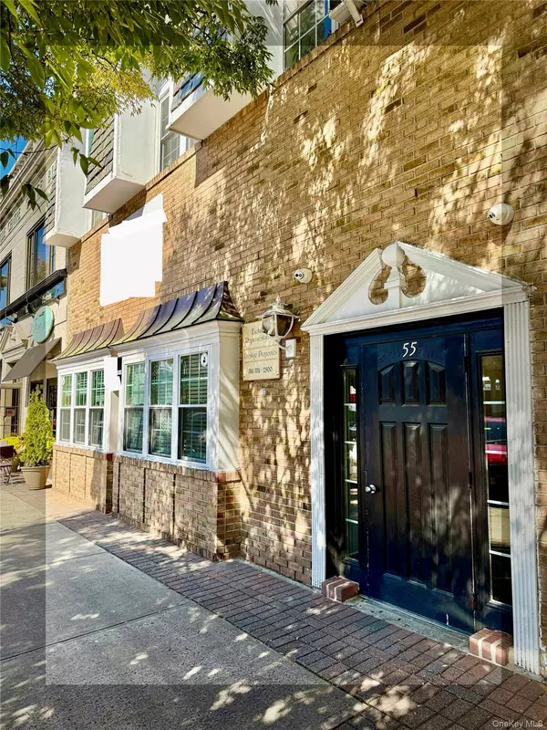 Rockville Centre, NY 11570,55 Front ST