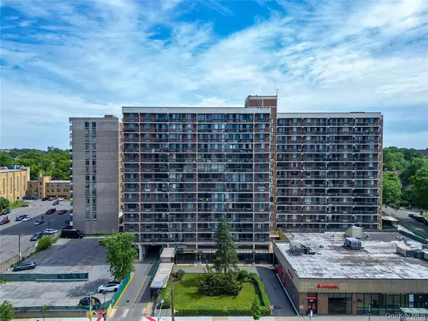 150-38 Union TPKE #PHG, Flushing, NY 11358