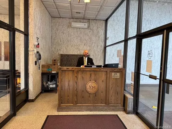 Flushing, NY 11358,150-38 Union TPKE #PHG