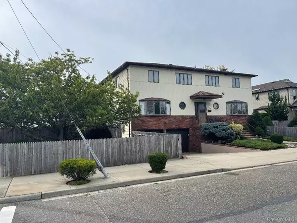 Long Beach, NY 11561,580 E Pine ST