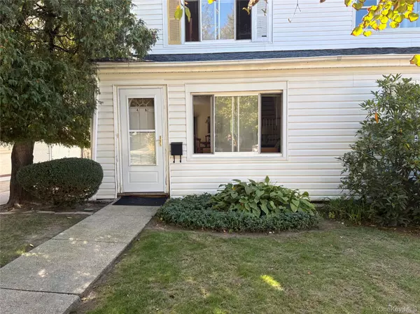 Little Neck, NY 11363,42-62 247th ST
