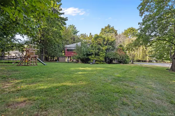 Spring Valley, NY 10977,15 Fairway OVAL