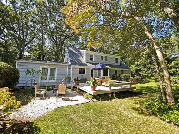 Laurel, NY 11948,1420 Laurelwood DR