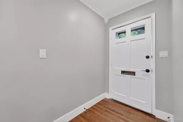 Poughkeepsie, NY 12601,2710 South RD #A1
