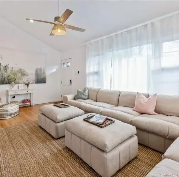 Sag Harbor, NY 11963,1 DOGWOOD