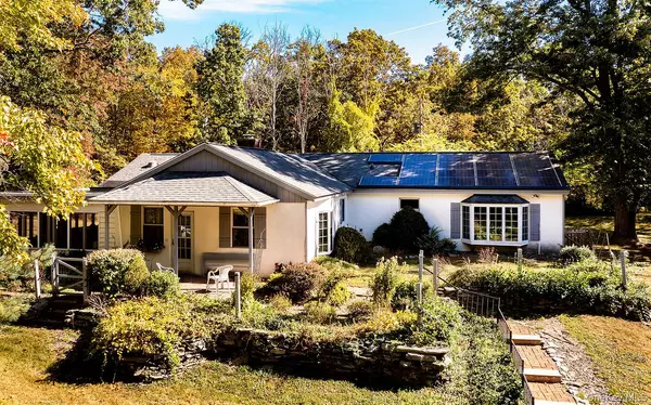 Pleasant Valley, NY 12569,53 Tyrrel RD
