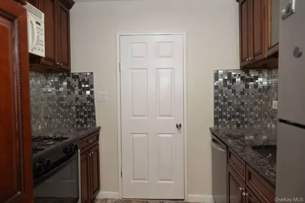 Brooklyn, NY 11234,1275 E 51st ST #3Y