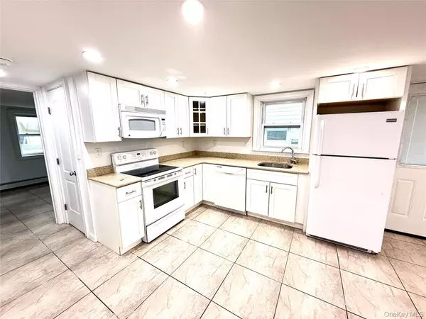 48 Illinois AVE, Long Beach, NY 11561