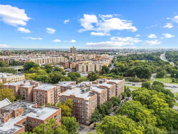 Bronx, NY 10467,601 Pelham Parkway North #305