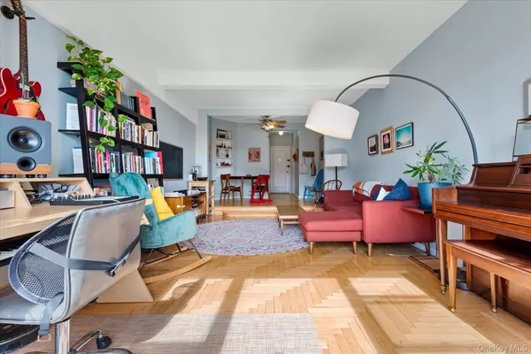 New York (manhattan), NY 10034,65 Park Terrace East #C75