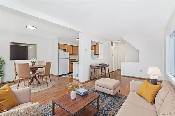 Staten Island, NY 10312,670 Ilyssa WAY