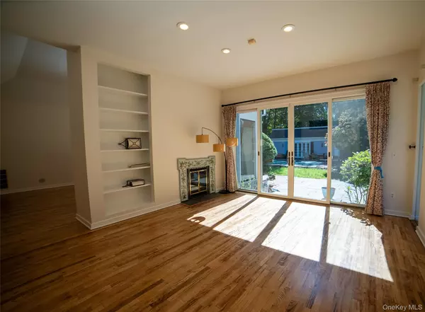 Nissequogue, NY 11780,704 Short Beach RD