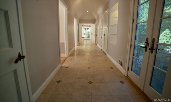 Nissequogue, NY 11780,704 Short Beach RD
