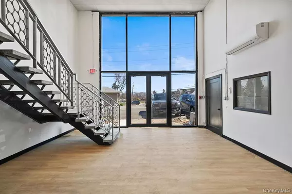 Haverstraw, NY 10927,6-12 Hoover AVE