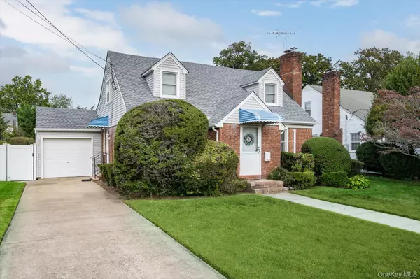 Oceanside, NY 11572,2926 Court ST