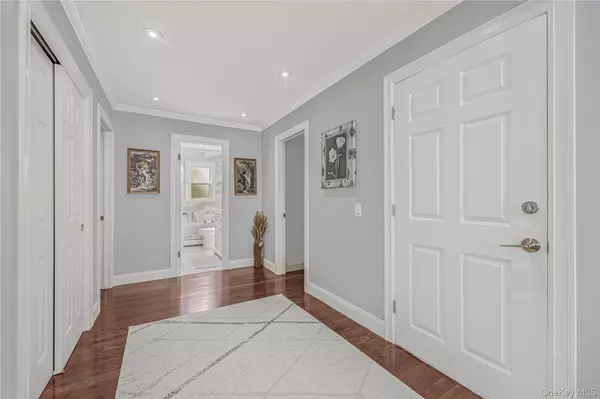 Yonkers, NY 10701,2 Bryn Mawr PL #1st floor
