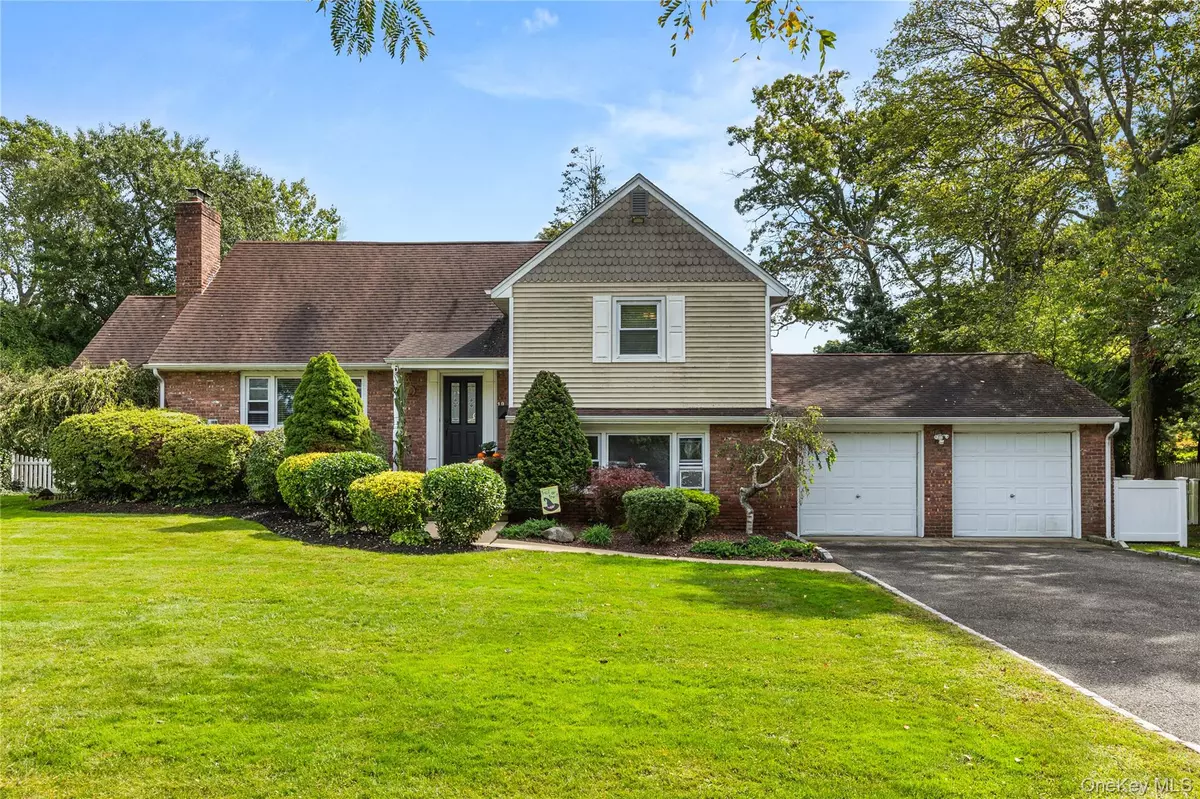Babylon, NY 11702,19 Gamecock LN