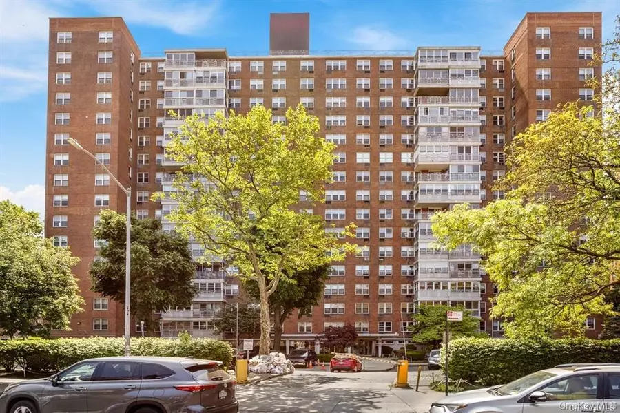 43-10 Kissena BLVD #2, Flushing, NY 11355