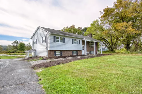 Stone Ridge, NY 12484,315 Pine Bush RD