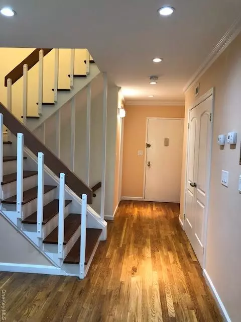 Bayside, NY 11360,12-31 Robin LN #Triplex
