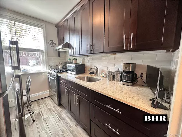 Brooklyn, NY 11234,1805 E 53rd ST #3D