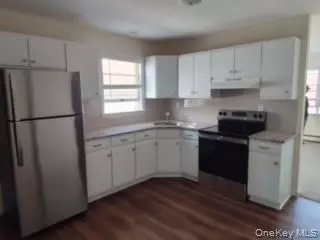 Farmingdale, NY 11735,10 Cornelia ST