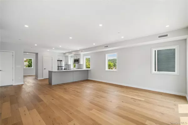 Sleepy Hollow, NY 10591,46 Hudson ST #3