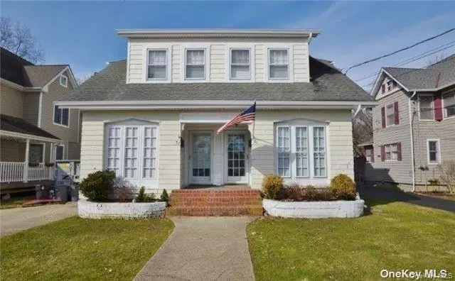 Huntington, NY 11743,31 Highland CT