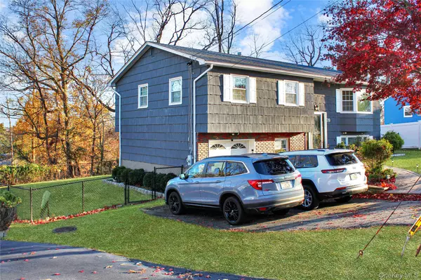 Orangeburg, NY 10962,39 Greywood DR