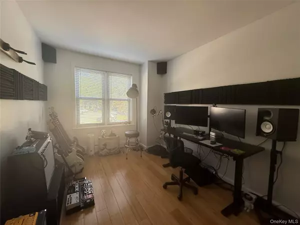 Bayside, NY 11360,21130 23rd AVE