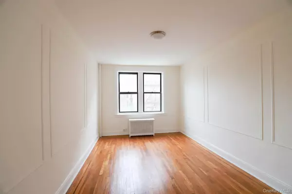 Astoria, NY 11106,34-12 29th ST