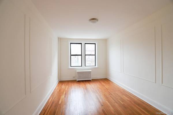 Astoria, NY 11106,34-12 29th ST