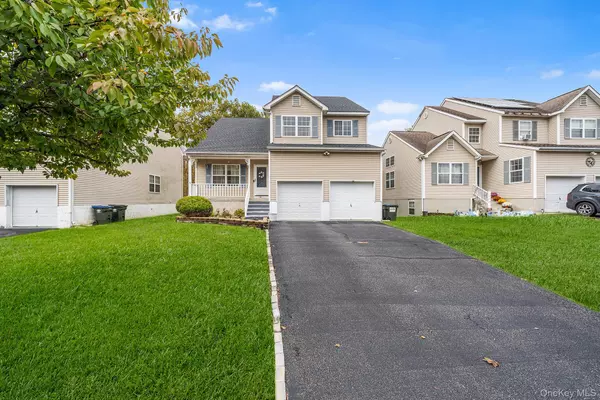 Washingtonville, NY 10992,25 Alexander DR