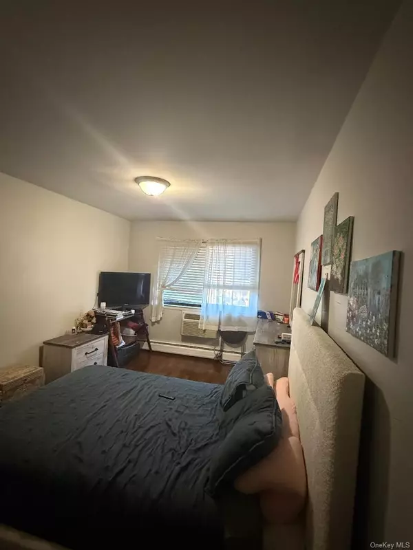 Piermont, NY 10968,9 E Lawrence Park DR #6