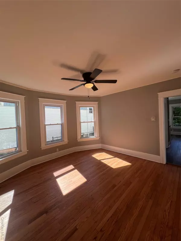 Poughkeepsie, NY 12603,46 Manitou AVE #1