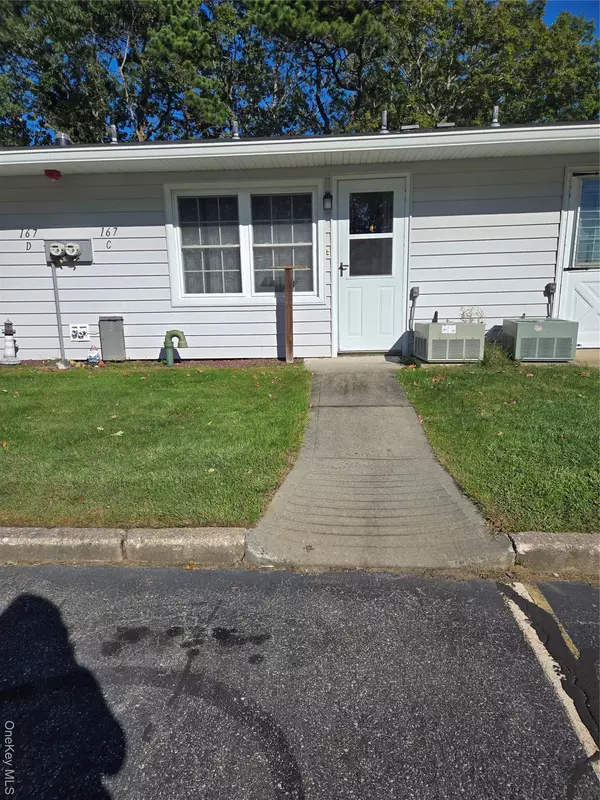 Ridge, NY 11961,167 C Ventry CT