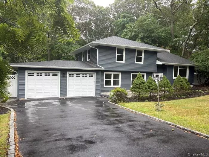 98 Soundview DR, Port Jefferson, NY 11777