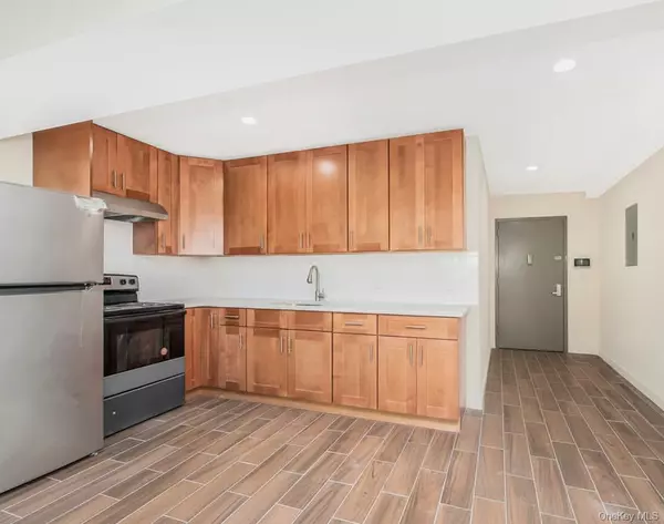 409 Warburton AVE #2B, Yonkers, NY 10701