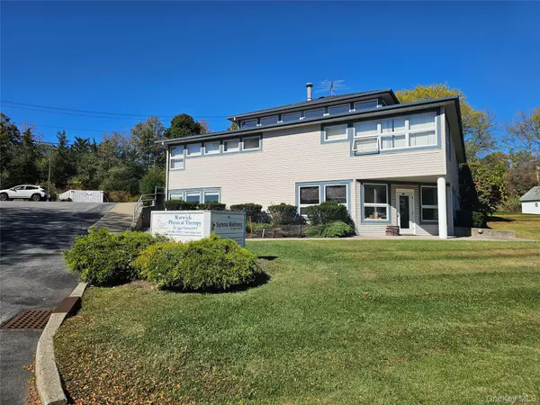 Warwick, NY 10990,45 Ronald Reagan BLVD