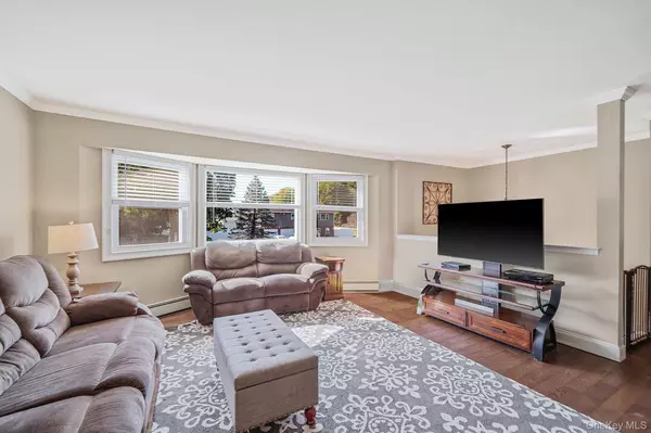 Ronkonkoma, NY 11779,5 Hermart LN