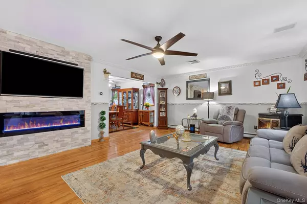 Fishkill, NY 12524,74 Lyndon RD