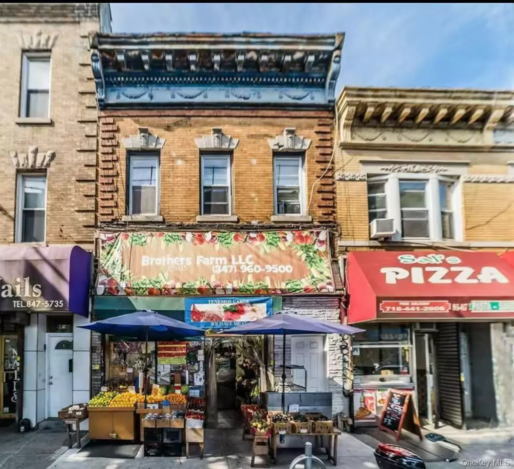 Woodhaven, NY 11421,8505 Jamaica AVE